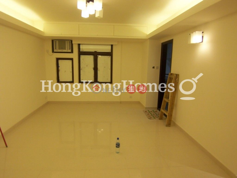 3 Bedroom Family Unit for Rent at Right Mansion, 29 Robinson Road | Western District Hong Kong Rental HK$ 60,000/ month