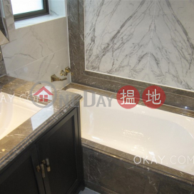 Elegant 2 bedroom with balcony | Rental, Castle One By V CASTLE ONE BY V | Western District (OKAY-R316866)_0