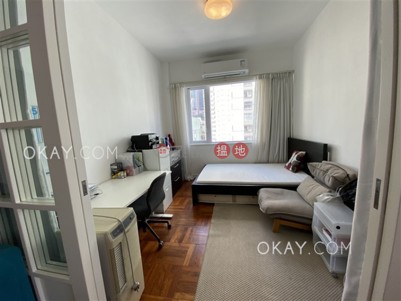 HK$ 56,000/ month | 5H Bowen Road Central District | Efficient 2 bedroom with balcony | Rental