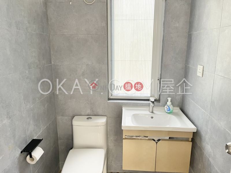 Tasteful house with rooftop, balcony | For Sale | Tai Po Tsai 大埔仔 Sales Listings