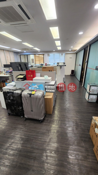 香港搵樓|租樓|二手盤|買樓| 搵地 | 工業大廈|出租樓盤優質半倉寫 靚裝修