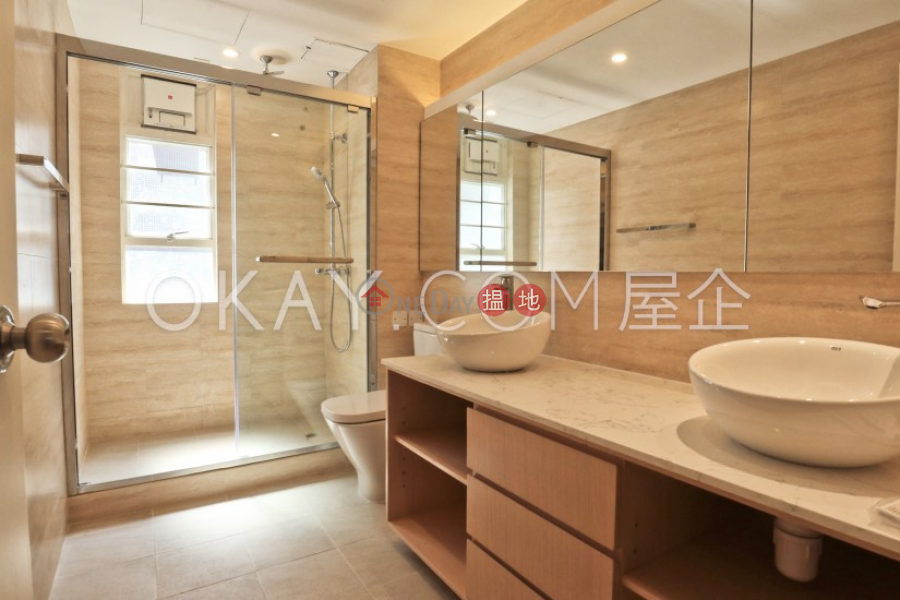 HK$ 66M Hoover Court, Central District | Efficient 4 bedroom with harbour views, balcony | For Sale