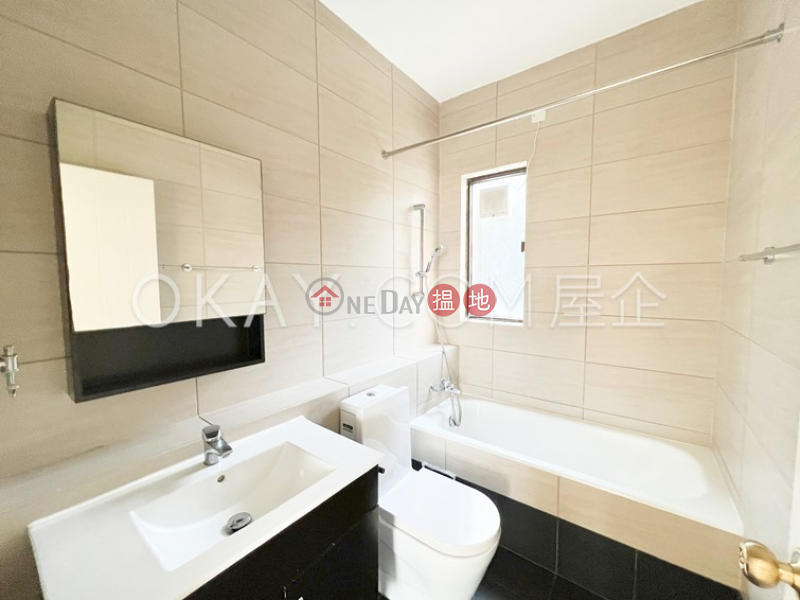 Gorgeous 3 bedroom with sea views | Rental, 19 Middle Lane | Lantau Island Hong Kong Rental | HK$ 35,000/ month