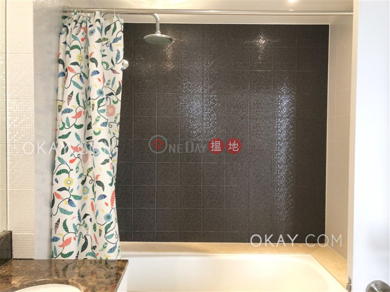 Rare 3 bedroom on high floor with parking | Rental | Tower 2 Regent On The Park 御花園 2座 Rental Listings