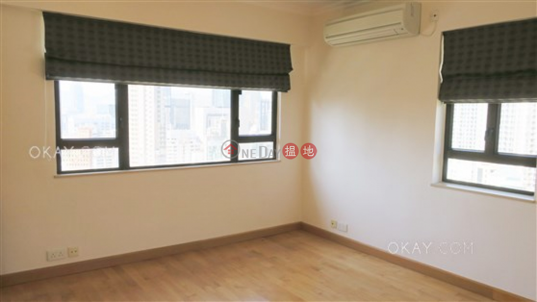 HK$ 68,000/ month Ewan Court, Eastern District Luxurious 3 bed on high floor with rooftop & balcony | Rental