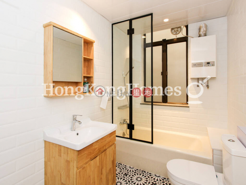 HK$ 38,000/ month 2 Tramway Path, Central District, 3 Bedroom Family Unit for Rent at 2 Tramway Path