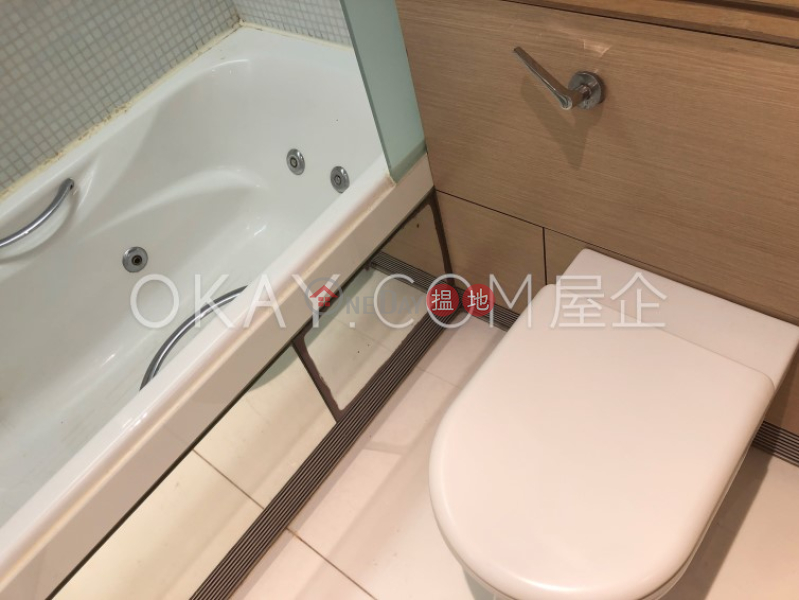 Luxurious 2 bedroom with balcony | For Sale 108 Hollywood Road | Central District, Hong Kong, Sales HK$ 10.5M