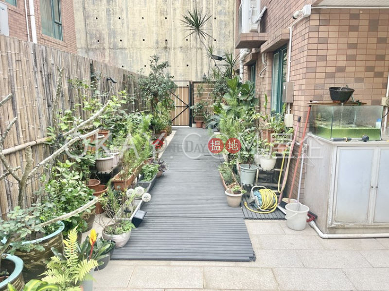 Nicely kept house with terrace | Rental, Mang Kung Uk Village 孟公屋村 Rental Listings | Sai Kung (OKAY-R735150)