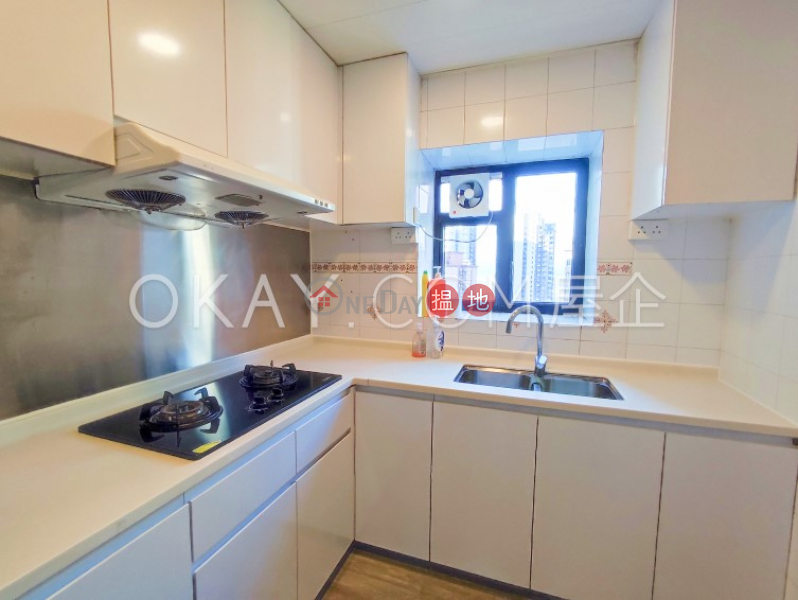 Rare 3 bedroom on high floor with sea views & parking | Rental | Flourish Court 殷榮閣 Rental Listings