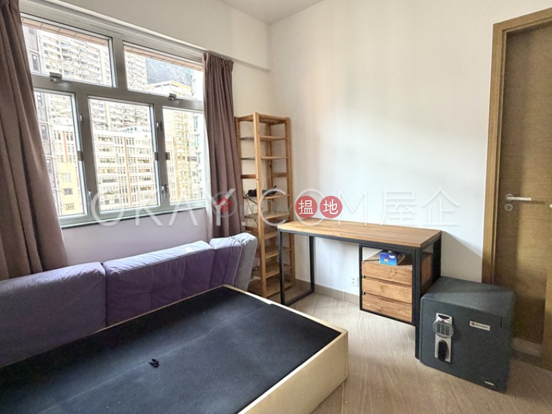 Property Search Hong Kong | OneDay | Residential | Sales Listings Tasteful 2 bedroom on high floor with rooftop | For Sale