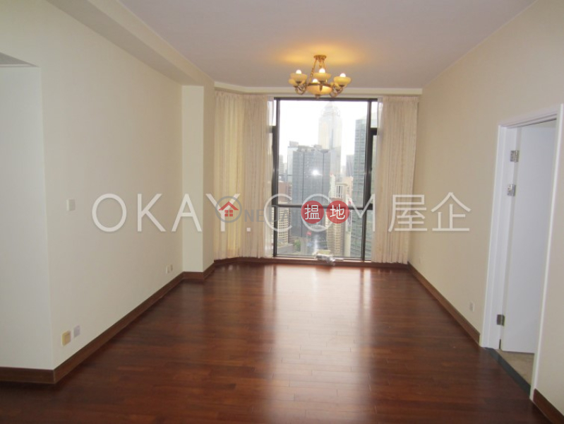 Rare 2 bedroom on high floor with parking | For Sale | Tower 1 Regent On The Park 御花園 1座 Sales Listings