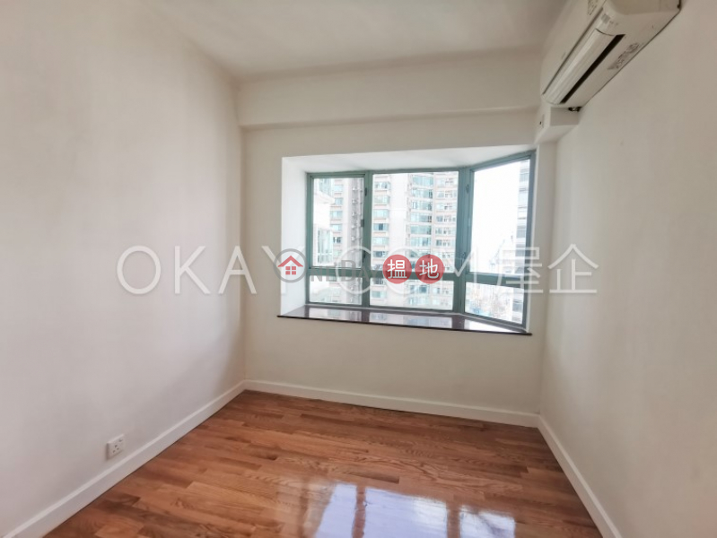 HK$ 38,000/ month | Goldwin Heights Western District | Unique 3 bedroom on high floor with harbour views | Rental