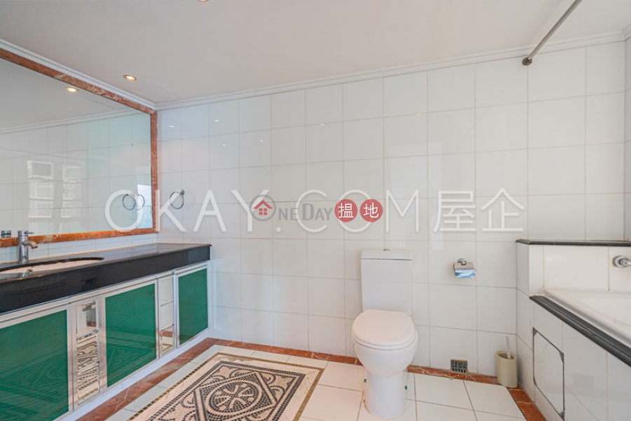 Gorgeous 3 bedroom in Pokfulam | Rental, Phase 3 Villa Cecil 趙苑三期 Rental Listings | Western District (OKAY-R222815)