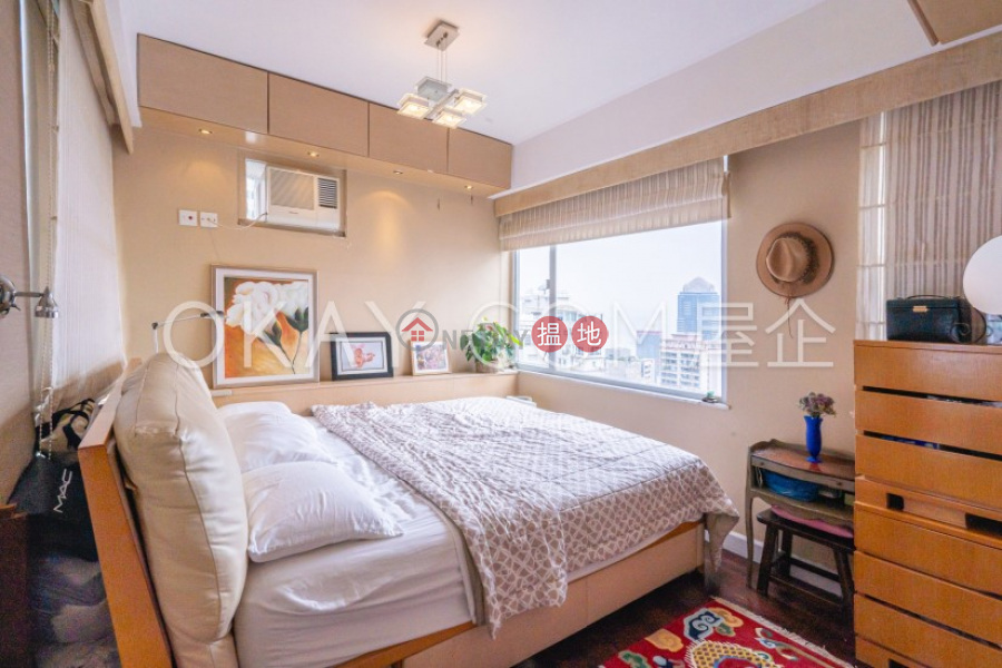 HK$ 1,680萬-慧林閣-西區2房1廁,獨家盤,極高層,連車位慧林閣出售單位