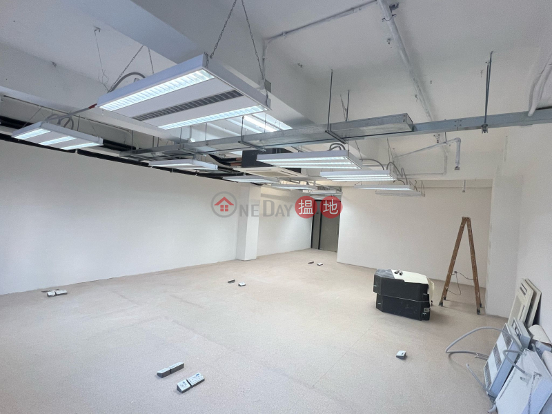 Property Search Hong Kong | OneDay | Office / Commercial Property, Rental Listings | [LANDLORD] Furnished Unit, Revitalized Commerical Building, Suitable For Various Industries, With Attached Parking Lot