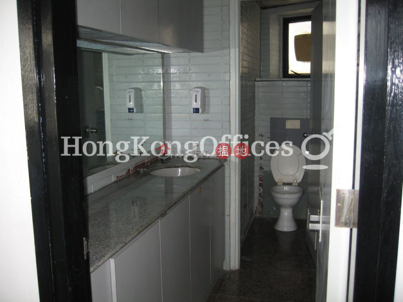 HK$ 66,712/ 月中港大廈-灣仔區中港大廈寫字樓租單位出租