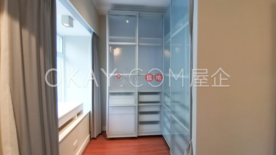 HK$ 28,000/ month Fairview Height, Western District Luxurious 1 bedroom in Mid-levels West | Rental