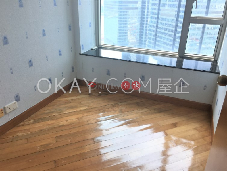 Lovely 3 bedroom on high floor with sea views | Rental | Sorrento Phase 1 Block 3 擎天半島1期3座 Rental Listings