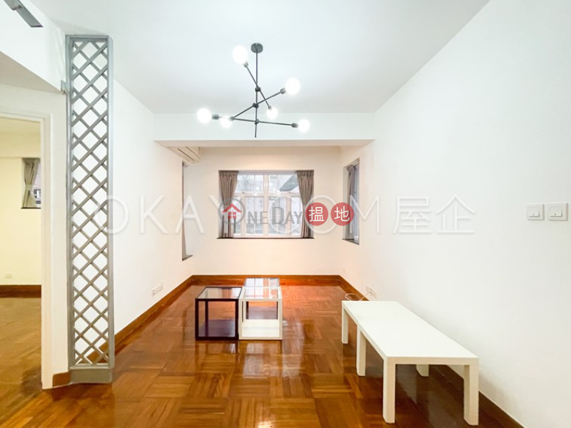 Gorgeous 2 bedroom with balcony | For Sale | Mountain View Court 峰景大廈 Sales Listings