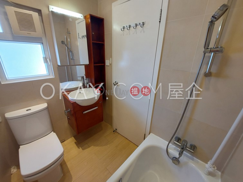 HK$ 48,000/ month, Evelyn Towers Eastern District Efficient 3 bed on high floor with sea views & parking | Rental