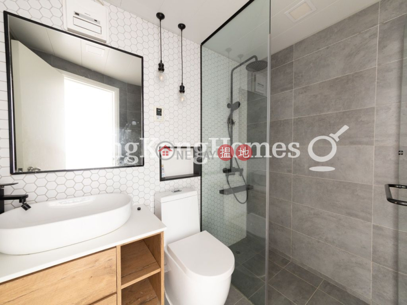 Property Search Hong Kong | OneDay | Residential Rental Listings, 3 Bedroom Family Unit for Rent at Emerald Court