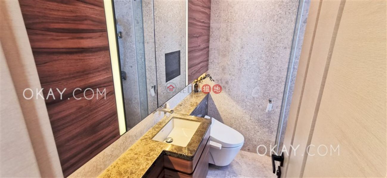 HK$ 30,000/ 月雋琚-灣仔區2房1廁,極高層,露台《雋琚出租單位》