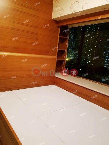 Property Search Hong Kong | OneDay | Residential, Sales Listings Tower 2 Newton Harbour View | 3 bedroom Low Floor Flat for Sale