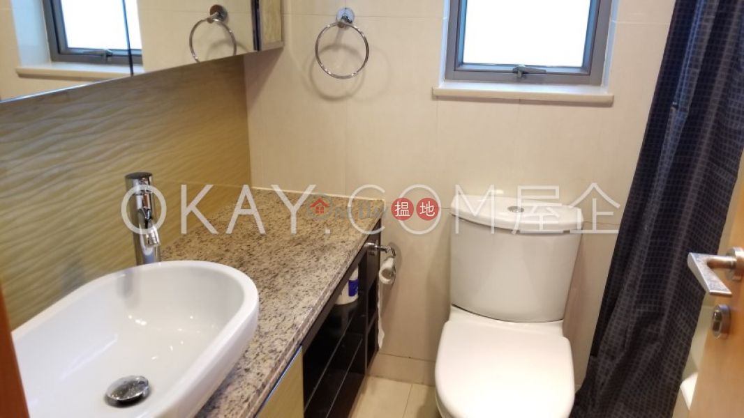Intimate 2 bedroom on high floor with balcony | Rental | The Zenith Phase 1, Block 3 尚翹峰1期3座 Rental Listings