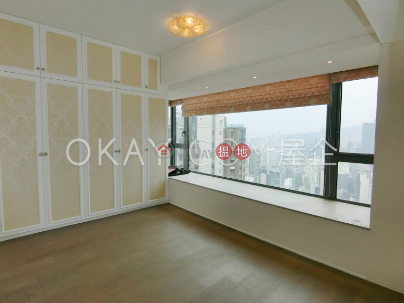 Stylish 4 bedroom on high floor with balcony & parking | Rental | Azura 蔚然 Rental Listings