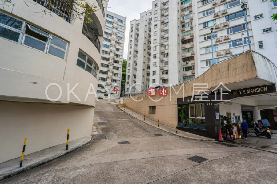 Property Search Hong Kong | OneDay | Residential | Rental Listings, Rare 3 bedroom on high floor with rooftop & parking | Rental