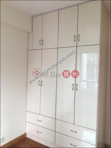 HK$ 30,000/ month, Elizabeth House Block A Wan Chai District 3 Bedrooms Apartment in Causeway Bay For Rent