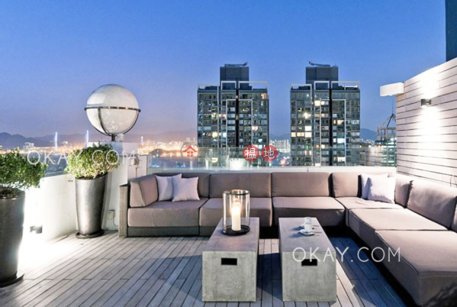 Gorgeous 2 bedroom on high floor with rooftop | For Sale | Wah Fai Court 華輝閣 Sales Listings