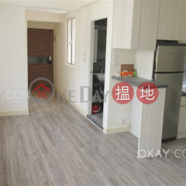 Stylish 1 bedroom on high floor with rooftop | For Sale | Felicity Building 中發大廈 _0
