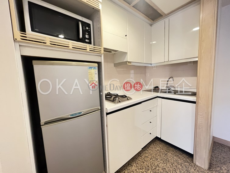 HK$ 1,050萬|會展中心會景閣-灣仔區|1房1廁,極高層,星級會所會展中心會景閣出售單位