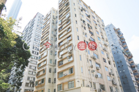 Elegant 2 bedroom with parking | Rental, Shan Kwong Court 山光樓 | Wan Chai District (OKAY-R55627)_0