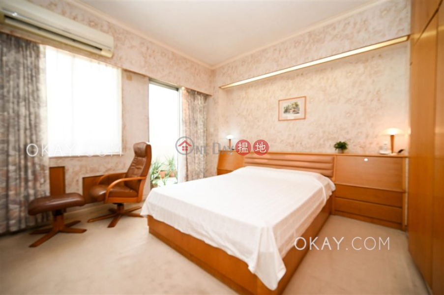 HK$ 35.9M | United Mansion, Eastern District, Exquisite 3 bedroom with balcony & parking | For Sale
