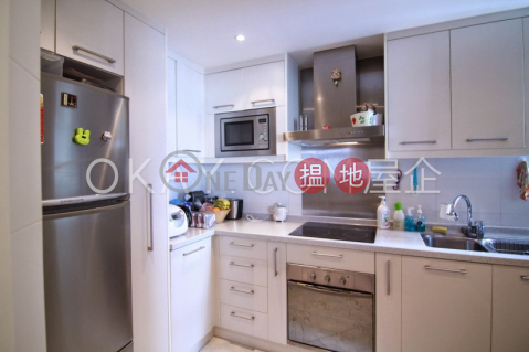 Popular 4 bedroom on high floor with sea views | For Sale | Discovery Bay, Phase 5 Greenvale Village, Greenbelt Court (Block 9) 愉景灣 5期頤峰 濤山閣(9座) _0
