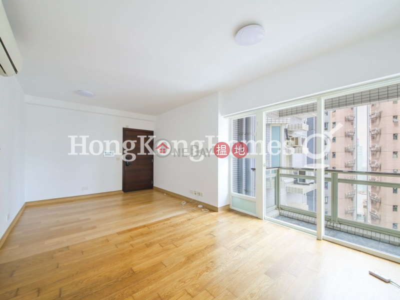 3 Bedroom Family Unit for Rent at Centrestage | Centrestage 聚賢居 Rental Listings