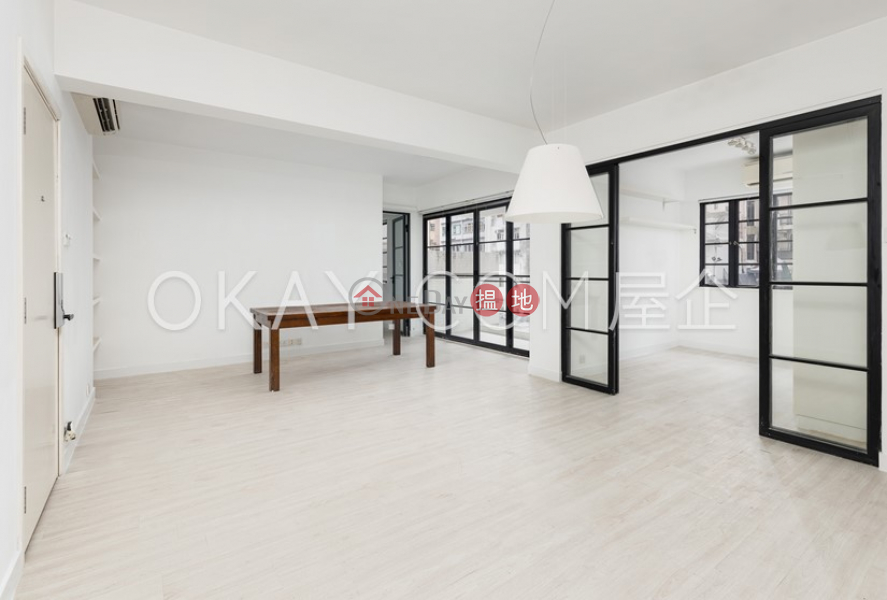 Efficient 3 bedroom with balcony | Rental | La Vogue Court 利華閣 Rental Listings