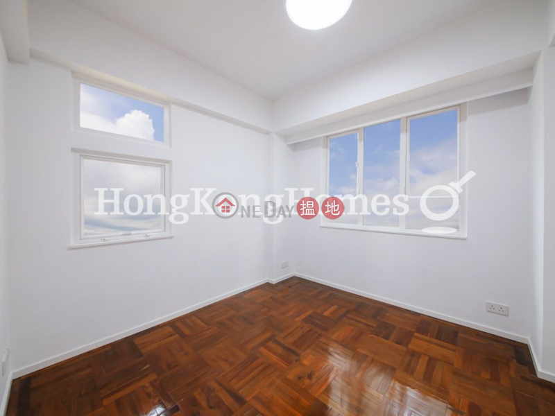 3 Bedroom Family Unit for Rent at Golden Court | 17-19 Robinson Road | Western District | Hong Kong Rental HK$ 45,000/ month