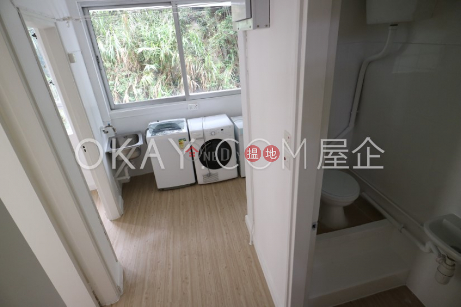 Lovely 2 bedroom with balcony & parking | Rental | Panorama 全景大廈 Rental Listings