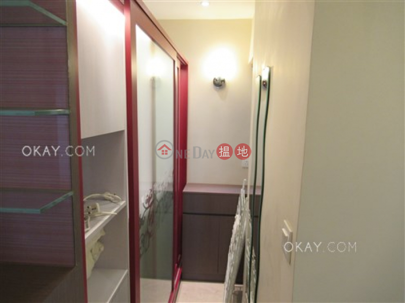 Unique 1 bedroom in Mid-levels West | For Sale | Fairview Height 輝煌臺 Sales Listings