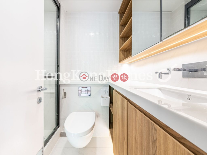 HK$ 60,000/ month, Centrestage | Central District, 3 Bedroom Family Unit for Rent at Centrestage