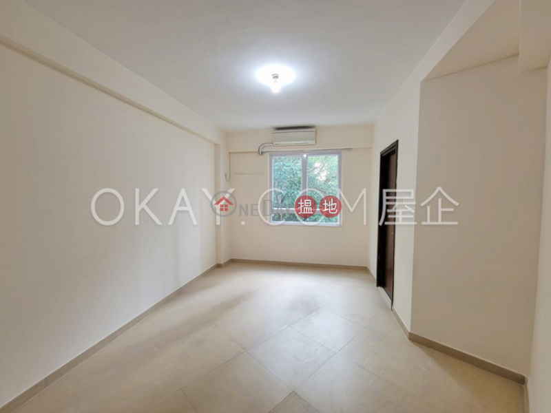 HK$ 45,000/ month | Yik Kwan Villa Wan Chai District | Elegant 3 bedroom with balcony | Rental