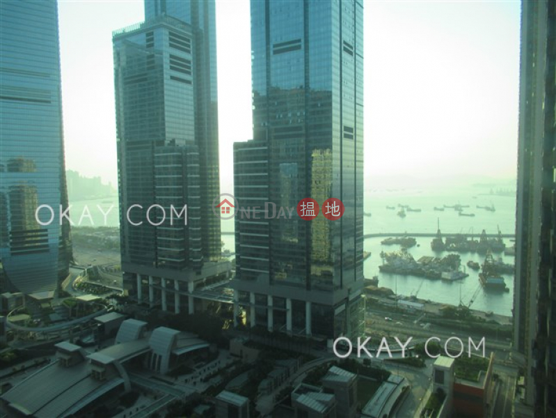 Property Search Hong Kong | OneDay | Residential | Rental Listings Elegant 3 bedroom in Kowloon Station | Rental
