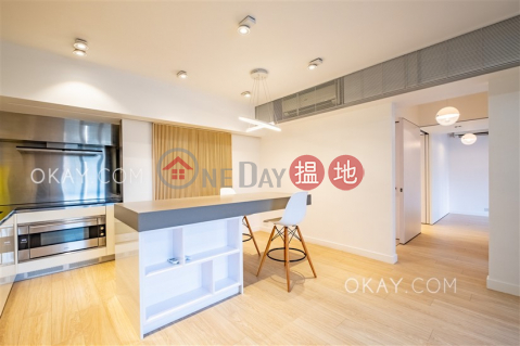 Stylish 2 bedroom in Mid-levels West | Rental | Robinson Heights 樂信臺 _0