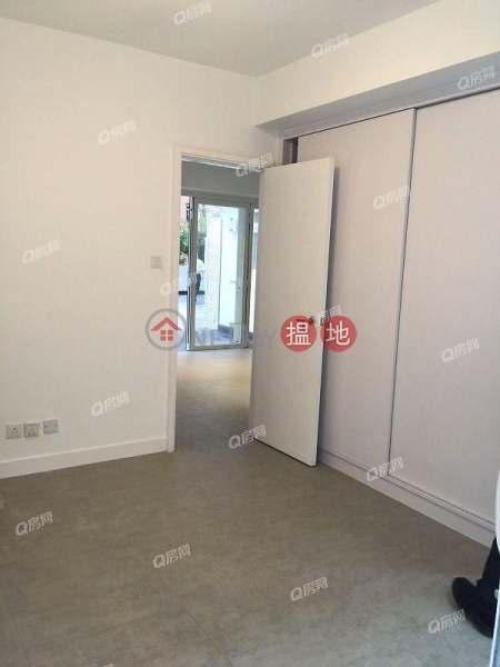 HK$ 28M Grand Court | Wan Chai District | Grand Court | 3 bedroom Flat for Sale