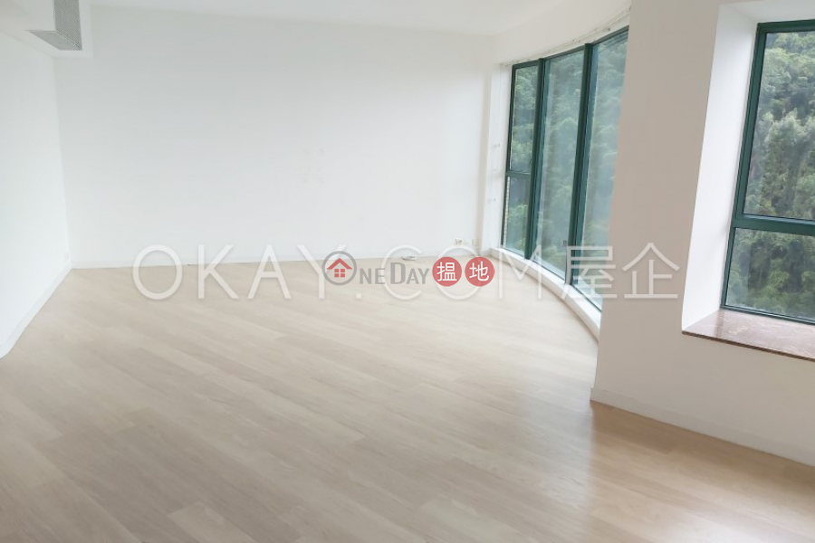 Unique 3 bedroom with parking | Rental, Hillsborough Court 曉峰閣 Rental Listings | Central District (OKAY-R78493)