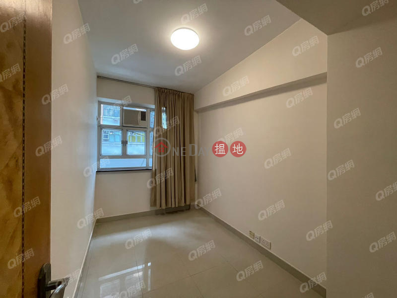 HK$ 23,800/ month, Chung Nam Mansion, Wan Chai District, Chung Nam Mansion | 3 bedroom Flat for Rent