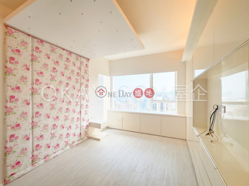 3房2廁,極高層,星級會所,連車位蔚皇居出租單位11梅道 | 中區香港-出租-HK$ 135,000/ 月